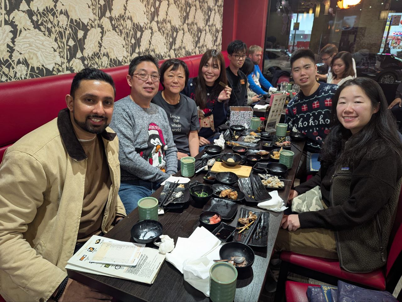 5909212054373993252_121