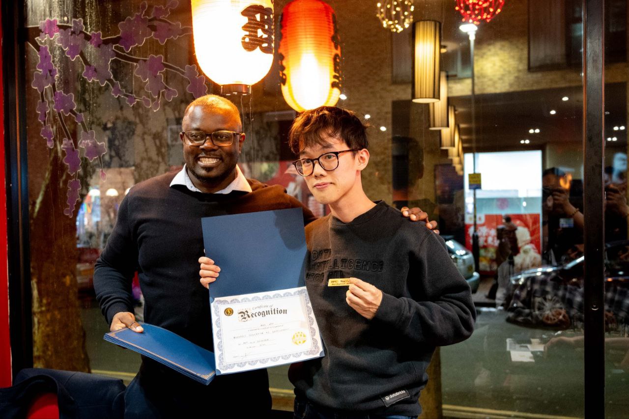 5909212054373993253_121